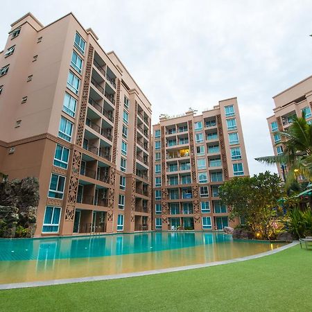 Atlantis Condo Resort Pattaya Pantai Jomtien Bagian luar foto