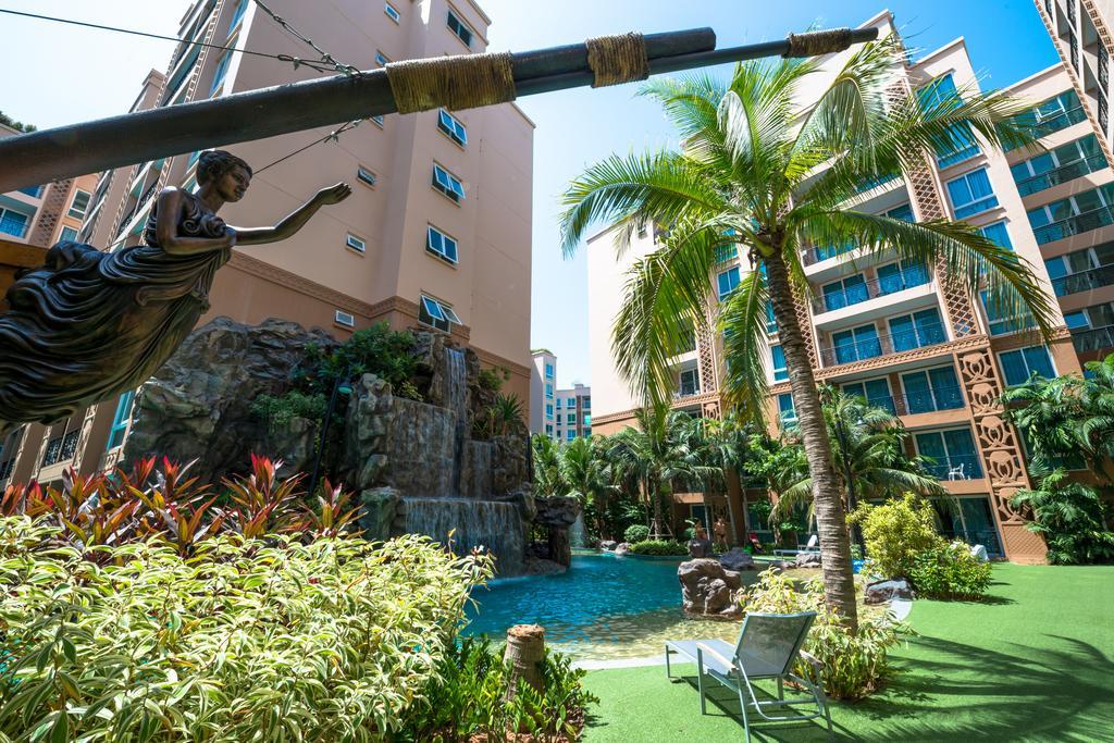 Atlantis Condo Resort Pattaya Pantai Jomtien Bagian luar foto
