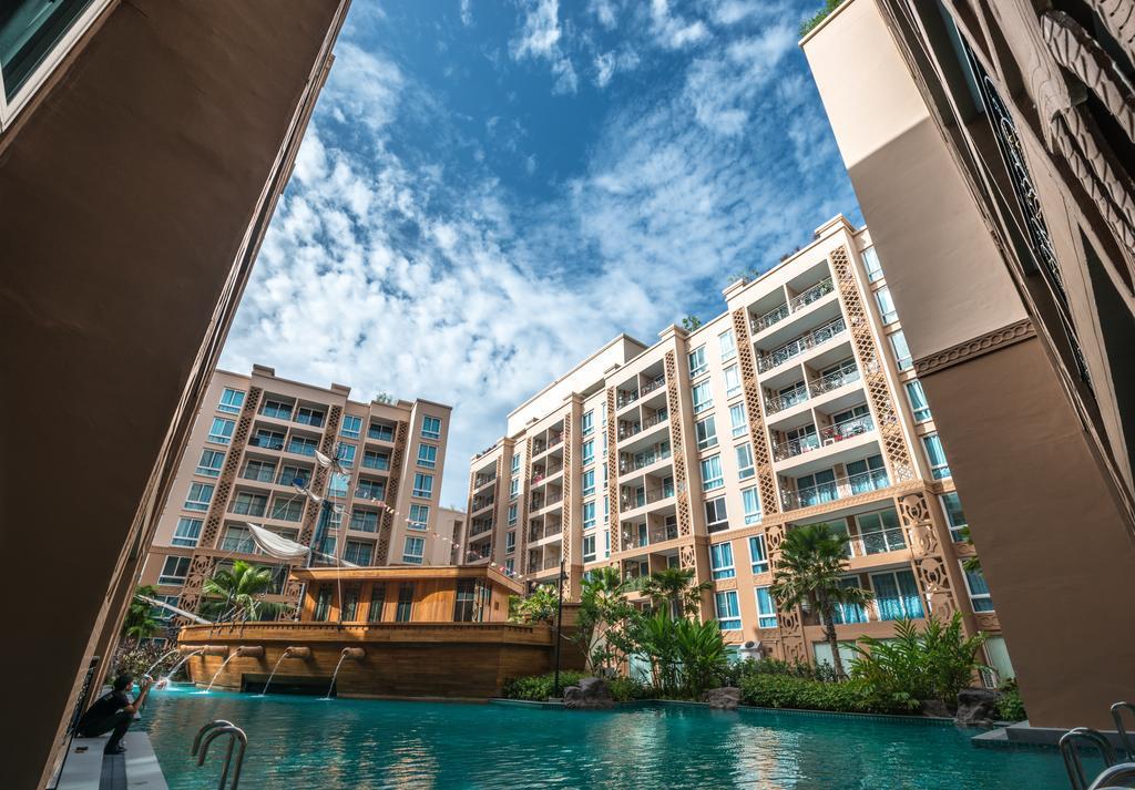 Atlantis Condo Resort Pattaya Pantai Jomtien Bagian luar foto