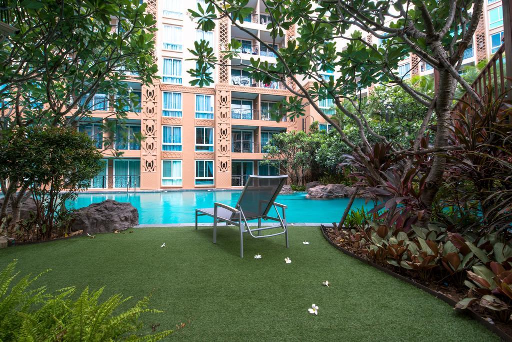 Atlantis Condo Resort Pattaya Pantai Jomtien Bagian luar foto